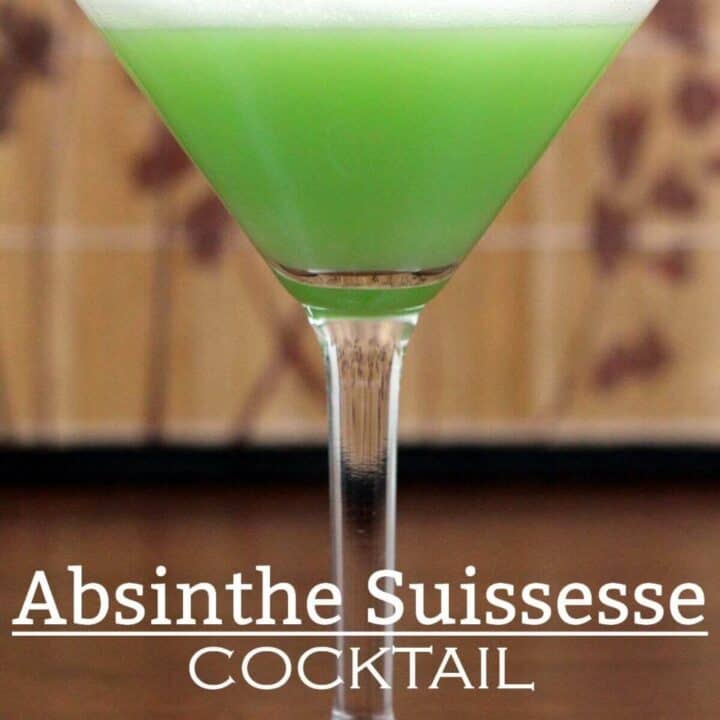 Bright green Absinthe Suissesse in cocktail glass