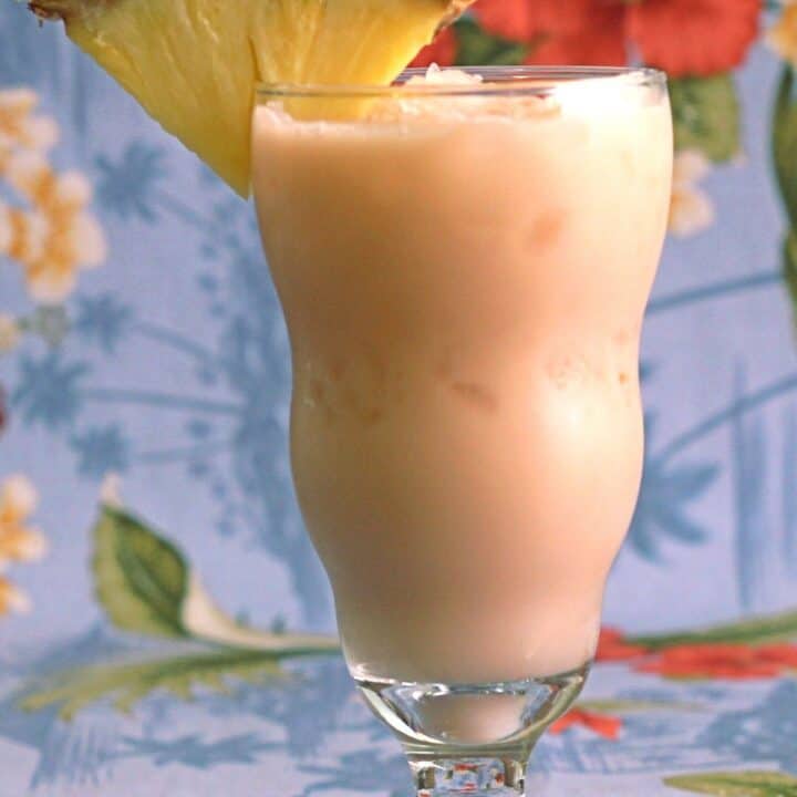 Amaretto Colada with pineapple slice