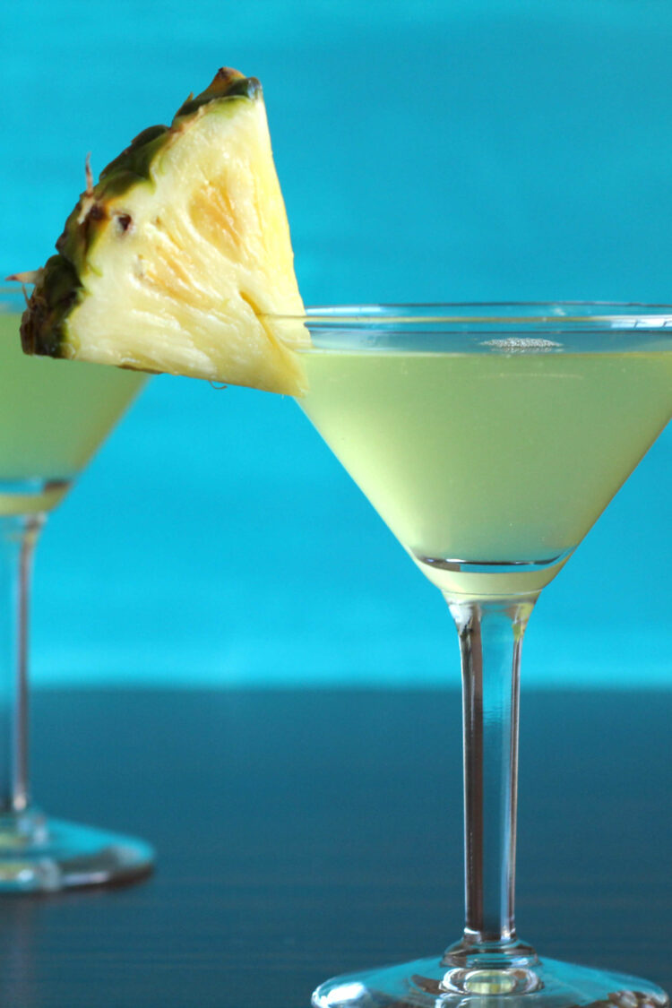 Barbados Cocktail with pineapple wedge