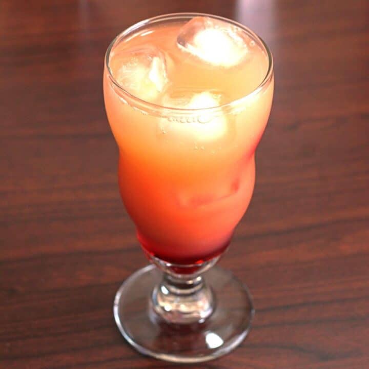 Cuddles on the Beach is a mocktail version of Sex on the Beach, with three variations for you to try. This is a really delicious fruit juice drink that looks like a real cocktail and tastes just as great.