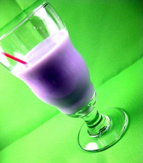 Etyk drink in parfait glass