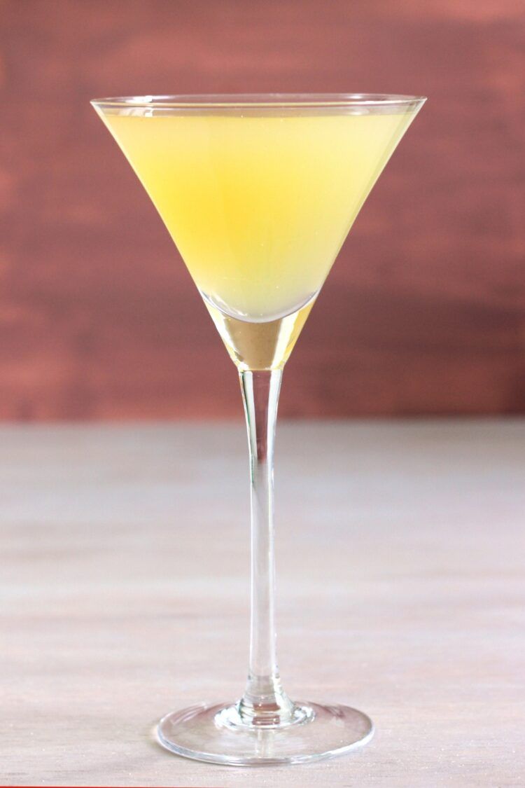 Oakland Cocktail in martini glass