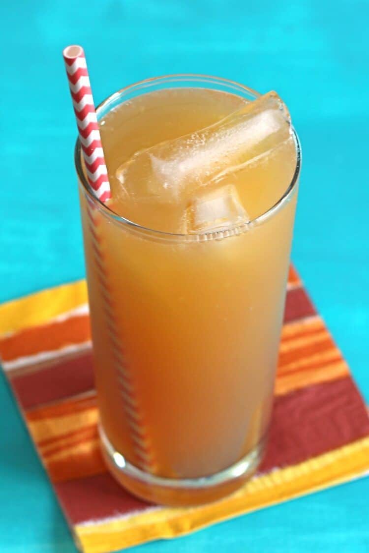 Roswell Cocktail recipe with Malibu rum plus orange, cranberry and pineapple juices... but no aliens.