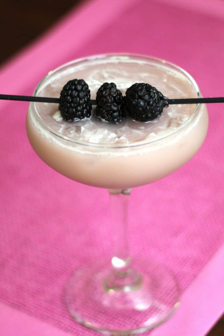 Urban Jungle drink with blackberries