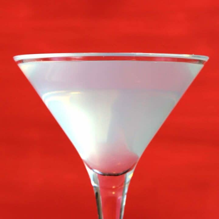 White Lady drink against red background